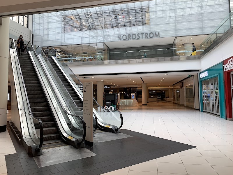 CF Rideau Centre