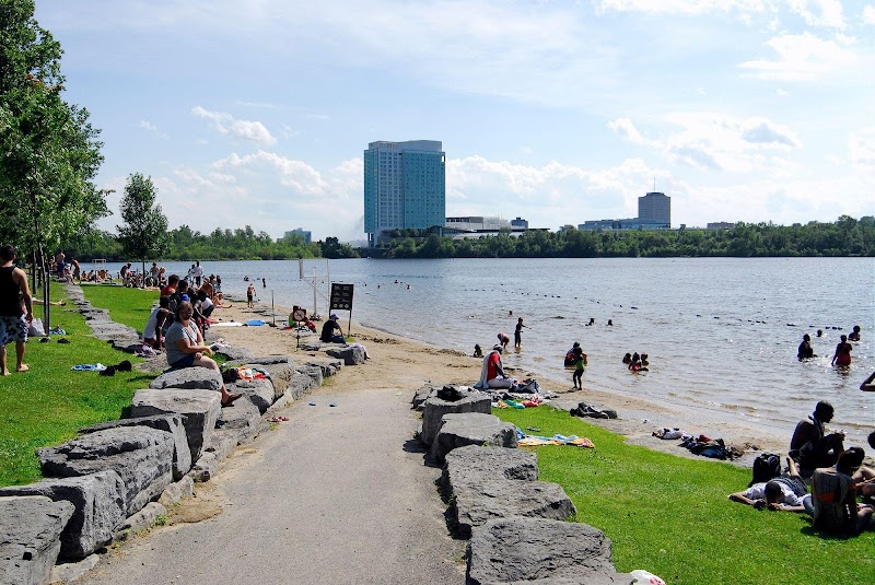 Leamy Lake Park
